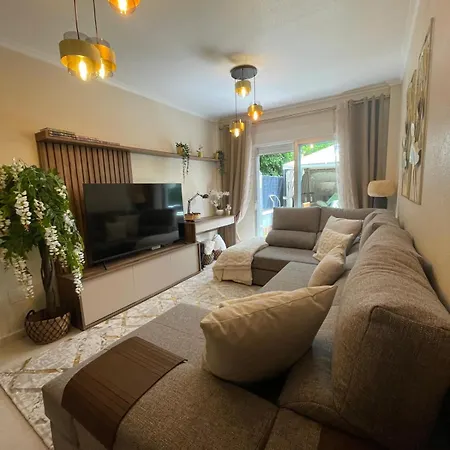 La Terraza Guest House,